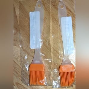 2pc mini orange pastry/ oil brushes